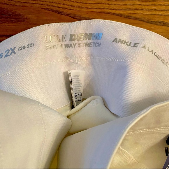 New with tags Nygard stretch denim pants - Picture 4 of 5